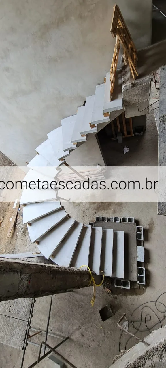 Escada executada pela Cometa — projeto 26